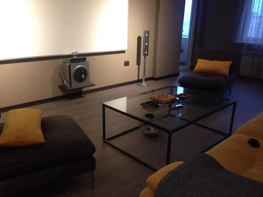 Stylish Loft In The Center Of Bakuアパートメント バクー